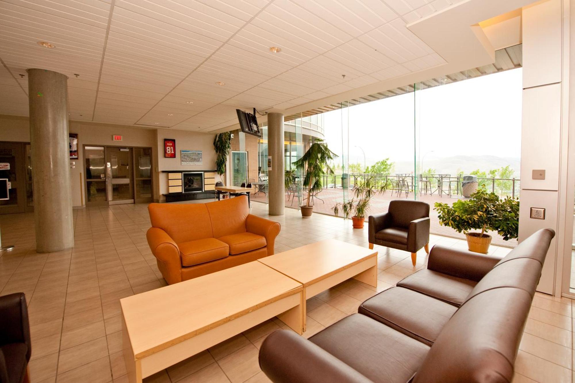 Residence & Conference Centre - Kamloops Luaran gambar